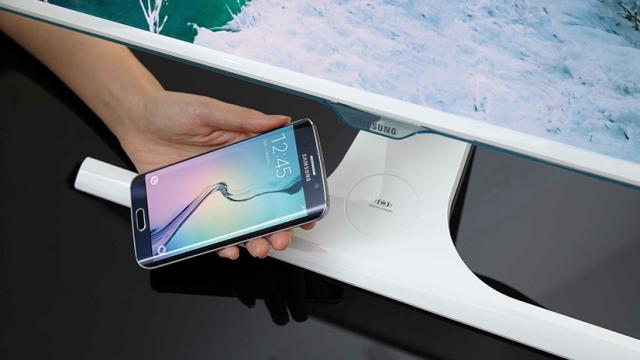 Samsung SE370-monitor+Qi