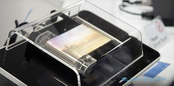 Samsung-Rollable-OLED-prototype