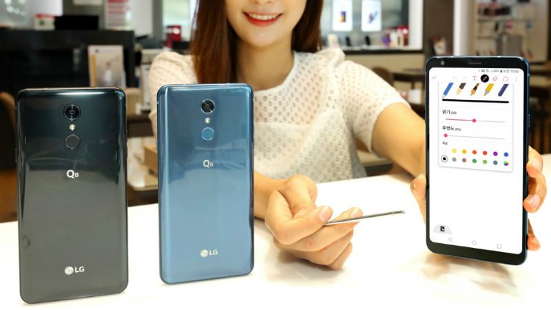 LG-Q8-smartphone