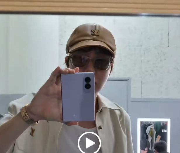 Samsung Galaxy Z Fold 8